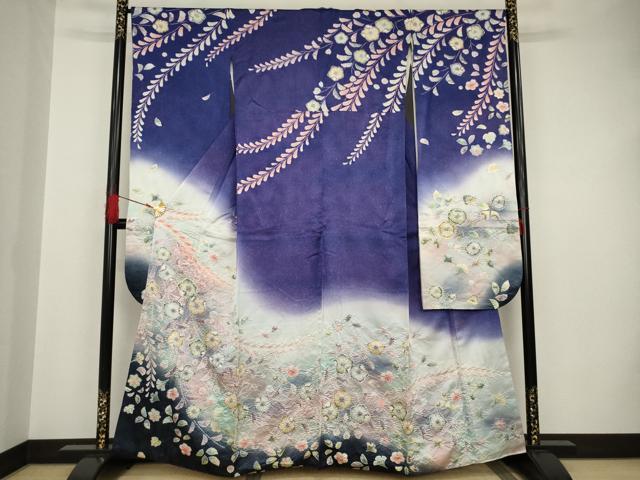 平和屋着物●白河貞雄　振袖　辻が花　絞り　舞花文　暈し染め　銀通し地　正絹　逸品　AAAS6717ck