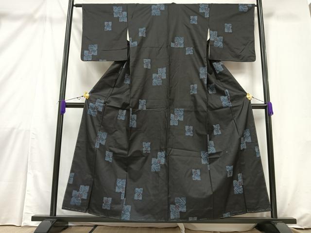 平和屋着物■上質な紬　色紙風景文　黒地　正絹　逸品　未使用　AAAY3817mf