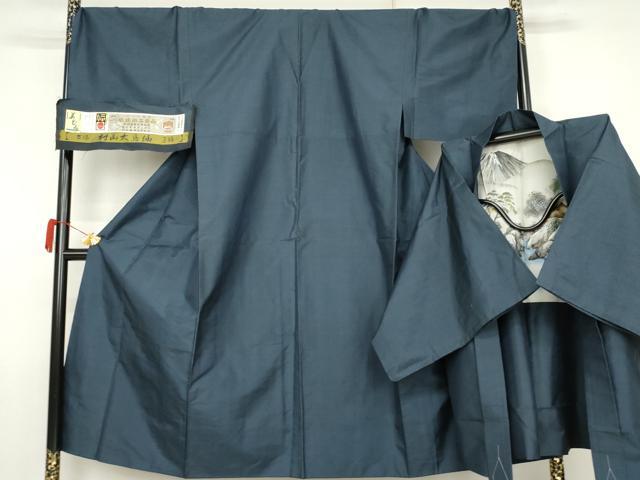 ■■■　サイズ　■■■ 【着物】 身丈 145cm（肩から） 裄丈 71.5cm 袖丈 47.5cm　縫込み 2cm 袖幅 36.5cm 前幅 25.5cm 後幅 32cm 着物縫いこみ 内揚げ 4cm 裄 お袖側 約1cm　身頃側 約2cm 【羽織】 身丈 87cm（肩から） 裄丈 72cm 袖丈 48.5cm　縫込み 2cm 袖幅 37.5cm 前幅 21.5cm 後幅 32cm 裄 お袖側 約0cm　身頃側 約1cm ■■■　商品詳細　■■■ 【正絹】 状態は特に目立ったシミ汚れなどもなく大変良い状態です。 大変上質な逸品になります。 お安く出品致しますので、是非この機会にいかがでしょうか？ ■■■　注意事項　■■■ ■モニター発色の具合により色合いが異なる場合がございます。 ■寸法は多少の誤差が生じる場合がございますのでご了承ください。 ■縫込みの長さが左右非対称の場合は短い部分を記載しております。 左右非対称であってもご返品・お値引き等の保証は出来かねますので、ご了承の上ご購入をお願い致します。 ■シミ等のチェックには注意を払っておりますが、見落としがある場合もございますし、個人の見解も様々ですので神経質な方のご購入はお控えください。 ■箪笥に入っておりました着物や帯なので畳みシワや匂いがあるものもございます。 ■お休みは基本的に土日祝となりますが、その他臨時でお休みする場合がございますのでご了承ください。 ■商品の発送は平日のみの発送となります。 ■夜間と土曜、日曜日はお問い合わせの回答が遅れる場合がございます。 ■当店では、お直し、紋入れ、お手入れ等は承っておりません。 ■生地の状態（ヤケ、経年劣化等）によってはサイズ直しが出来ない場合がございます。 その点もどうかご了承のうえ、ご購入をお願いいたします。 ■弊社で取り扱う商品は一点ものにつき、時期や在庫状況に応じて金額が変更となる場合がございます。 ■検針は行っておりません。予めご了承いただきますようお願いいたします。 ■【洗える着物】と記載のある商品におきましては、商品お届け後に洗濯を行ってしまってからのご返品にはご対応しかねます。 念の為、専門店でのお手入れをお願いいたします。 ■写真に写っている物が全てになります。それ以外の付属品はございませんのでご了承ください。 ■状態に関する写真につきましては、掲載可能な写真枚数に限りがあるため、各箇所につき1枚参考画像を掲載しております。 ■着物のサイズ目安は下記を参考ください↓ ＜女性着物＞　お端折り次第で＋5cm　−1cmが着用可能サイズ 　例）身丈170cmの場合、身長160cm〜175cm ＜男性着物＞　身丈＋約25cm〜27cm程が適応身長 　例）身丈155cmの場合、身長180〜182cm
