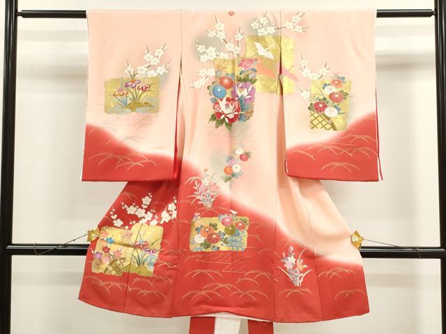 平和屋着物[]お宮参り　女の子　祝着　産着　初着　のしめ　破れ色紙飛鶴草花文　暈し染め　金彩　逸品..