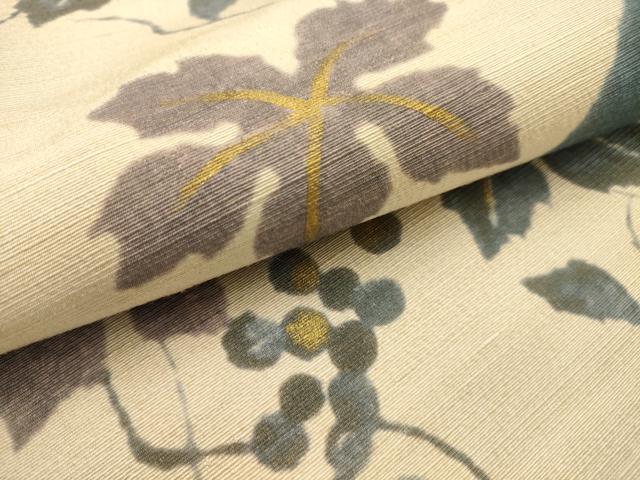 平和屋の平和屋着物●六通柄袋帯　紬地　葡萄蔦の葉文　金彩　正絹　逸品　AABJ7592sx｜アングル3