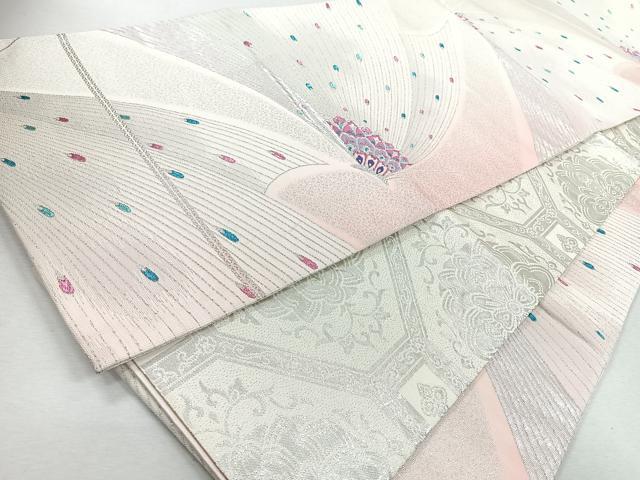 ■■■　サイズ　■■■ 長さ 440cm 幅 30.5cm程 ■■■　商品詳細　■■■ 【正絹】 詳細に関しましては、画像をご確認ください。 大変上質な逸品になります。 お安く出品致しますので、是非この機会にいかがでしょうか？ ※汚れ等に関しましては、着用時には見えない部分になるかと思いますのであまり気にならずお召になれるかと思います。 ■■■　注意事項　■■■ ■モニター発色の具合により色合いが異なる場合がございます。 ■寸法は多少の誤差が生じる場合がございますのでご了承ください。 ■縫込みの長さが左右非対称の場合は短い部分を記載しております。 左右非対称であってもご返品・お値引き等の保証は出来かねますので、ご了承の上ご購入をお願い致します。 ■シミ等のチェックには注意を払っておりますが、見落としがある場合もございますし、個人の見解も様々ですので神経質な方のご購入はお控えください。 ■箪笥に入っておりました着物や帯なので畳みシワや匂いがあるものもございます。 ■お休みは基本的に土日祝となりますが、その他臨時でお休みする場合がございますのでご了承ください。 ■商品の発送は平日のみの発送となります。 ■夜間と土曜、日曜日はお問い合わせの回答が遅れる場合がございます。 ■当店では、お直し、紋入れ、お手入れ等は承っておりません。 ■生地の状態（ヤケ、経年劣化等）によってはサイズ直しが出来ない場合がございます。 その点もどうかご了承のうえ、ご購入をお願いいたします。 ■弊社で取り扱う商品は一点ものにつき、時期や在庫状況に応じて金額が変更となる場合がございます。 ■検針は行っておりません。予めご了承いただきますようお願いいたします。 ■【洗える着物】と記載のある商品におきましては、商品お届け後に洗濯を行ってしまってからのご返品にはご対応しかねます。 念の為、専門店でのお手入れをお願いいたします。 ■写真に写っている物が全てになります。それ以外の付属品はございませんのでご了承ください。 ■状態に関する写真につきましては、掲載可能な写真枚数に限りがあるため、各箇所につき1枚参考画像を掲載しております。 ■着物のサイズ目安は下記を参考ください↓ ＜女性着物＞　お端折り次第で＋5cm　－1cmが着用可能サイズ 　例）身丈170cmの場合、身長160cm～175cm ＜男性着物＞　身丈＋約25cm～27cm程が適応身長 　例）身丈155cmの場合、身長180～182cm