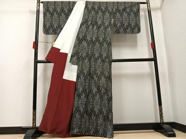 平和屋の平和屋着物●本場村山大島紬　花尽くし　正絹　逸品　未使用　AABJ8516ph｜アングル3