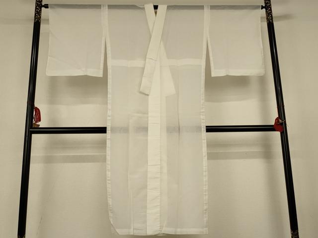 ■■■　サイズ　■■■ 身丈 133cm（肩から） 裄丈 65.5cm 袖丈 47cm　縫込み 4cm 袖幅 33.5cm 前幅 28.5cm 後幅 32.5cm 着物縫いこみ 内揚げ 3.5cm 裄 お袖側 約2cm　身頃側 約1cm ■■■　商品詳細　■■■ 【化繊】 状態は接写画像のように表地所々・衿裏・衿に薄い汚れがございます。 ぜひお手入れをされてお召しになられてはいかがでしょうか。 お安く出品致しますので、是非この機会にいかがでしょうか？ ■■■　注意事項　■■■ ■モニター発色の具合により色合いが異なる場合がございます。 ■寸法は多少の誤差が生じる場合がございますのでご了承ください。 ■縫込みの長さが左右非対称の場合は短い部分を記載しております。 左右非対称であってもご返品・お値引き等の保証は出来かねますので、ご了承の上ご購入をお願い致します。 ■シミ等のチェックには注意を払っておりますが、見落としがある場合もございますし、個人の見解も様々ですので神経質な方のご購入はお控えください。 ■箪笥に入っておりました着物や帯なので畳みシワや匂いがあるものもございます。 ■お休みは基本的に土日祝となりますが、その他臨時でお休みする場合がございますのでご了承ください。 ■商品の発送は平日のみの発送となります。 ■夜間と土曜、日曜日はお問い合わせの回答が遅れる場合がございます。 ■当店では、お直し、紋入れ、お手入れ等は承っておりません。 ■生地の状態（ヤケ、経年劣化等）によってはサイズ直しが出来ない場合がございます。 その点もどうかご了承のうえ、ご購入をお願いいたします。 ■弊社で取り扱う商品は一点ものにつき、時期や在庫状況に応じて金額が変更となる場合がございます。 ■検針は行っておりません。予めご了承いただきますようお願いいたします。 ■【洗える着物】と記載のある商品におきましては、商品お届け後に洗濯を行ってしまってからのご返品にはご対応しかねます。 念の為、専門店でのお手入れをお願いいたします。 ■写真に写っている物が全てになります。それ以外の付属品はございませんのでご了承ください。 ■状態に関する写真につきましては、掲載可能な写真枚数に限りがあるため、各箇所につき1枚参考画像を掲載しております。 ■着物のサイズ目安は下記を参考ください↓ ＜女性着物＞　お端折り次第で＋5cm　－1cmが着用可能サイズ 　例）身丈170cmの場合、身長160cm～175cm ＜男性着物＞　身丈＋約25cm～27cm程が適応身長 　例）身丈155cmの場合、身長180～182cm