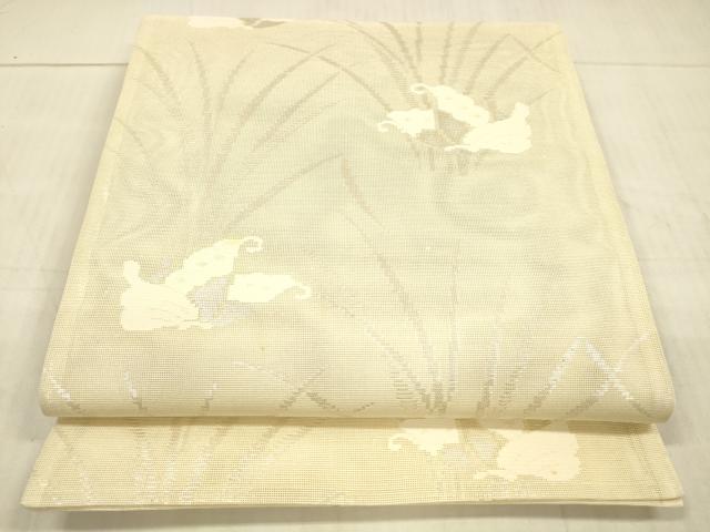 ■■■　サイズ　■■■ 長さ 444cm 幅 30cm程 ■■■　商品詳細　■■■ 【正絹・芯なし】 状態は接写画像のように表地所々・裏地に薄い汚れがございます。 大変上質な逸品になりますのでぜひお手入れをされてお召しになられてはいかがでしょうか。 お安く出品致しますので、是非この機会にいかがでしょうか？ ■■■　注意事項　■■■ ■モニター発色の具合により色合いが異なる場合がございます。 ■寸法は多少の誤差が生じる場合がございますのでご了承ください。 ■縫込みの長さが左右非対称の場合は短い部分を記載しております。 左右非対称であってもご返品・お値引き等の保証は出来かねますので、ご了承の上ご購入をお願い致します。 ■シミ等のチェックには注意を払っておりますが、見落としがある場合もございますし、個人の見解も様々ですので神経質な方のご購入はお控えください。 ■箪笥に入っておりました着物や帯なので畳みシワや匂いがあるものもございます。 ■お休みは基本的に土日祝となりますが、その他臨時でお休みする場合がございますのでご了承ください。 ■商品の発送は平日のみの発送となります。 ■夜間と土曜、日曜日はお問い合わせの回答が遅れる場合がございます。 ■当店では、お直し、紋入れ、お手入れ等は承っておりません。 ■生地の状態（ヤケ、経年劣化等）によってはサイズ直しが出来ない場合がございます。 その点もどうかご了承のうえ、ご購入をお願いいたします。 ■弊社で取り扱う商品は一点ものにつき、時期や在庫状況に応じて金額が変更となる場合がございます。 ■検針は行っておりません。予めご了承いただきますようお願いいたします。 ■【洗える着物】と記載のある商品におきましては、商品お届け後に洗濯を行ってしまってからのご返品にはご対応しかねます。 念の為、専門店でのお手入れをお願いいたします。 ■着物のサイズ目安は下記を参考ください↓ ＜女性着物＞　お端折り次第で＋5?　−10?が着用可能サイズ 　例）身丈170?の場合、身長160?〜175? ＜男性着物＞　身丈＋約25?〜27?程が適応身長 　例）身丈155?の場合、身長180〜182?