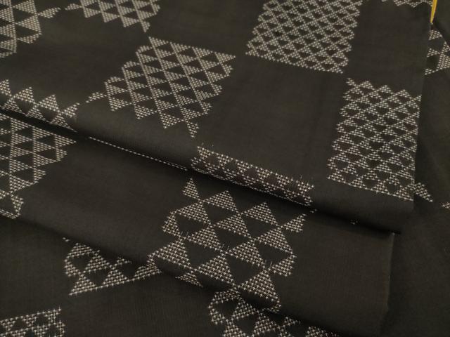 平和屋着物●本場大島紬　カタス7マルキ　市松鱗文　正絹　逸品　AABA8253ck