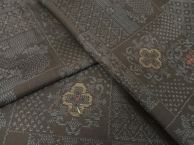 Kimono - 平和屋着物●本場大島紬　色紙花文　やまと誂製　正絹　逸品　未使用　AABA4978np