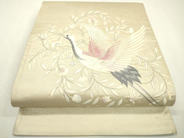 ■■■　サイズ　■■■ 長さ 424cm 幅 30.5cm程 ■■■　商品詳細　■■■ 【正絹】 状態は接写画像のように 表地所々・裏地に薄い汚れがございます。 大変上質な逸品になります。 お安く出品致しますので、是非この機会にいかがでしょうか？ ■■■　注意事項　■■■ ■モニター発色の具合により色合いが異なる場合がございます。 ■寸法は多少の誤差が生じる場合がございますのでご了承ください。 ■縫込みの長さが左右非対称の場合は短い部分を記載しております。 左右非対称であってもご返品・お値引き等の保証は出来かねますので、ご了承の上ご購入をお願い致します。 ■シミ等のチェックには注意を払っておりますが、見落としがある場合もございますし、個人の見解も様々ですので神経質な方のご購入はお控えください。 ■箪笥に入っておりました着物や帯なので畳みシワや匂いがあるものもございます。 ■お休みは基本的に土日祝となりますが、その他臨時でお休みする場合がございますのでご了承ください。 ■商品の発送は平日のみの発送となります。 ■夜間と土曜、日曜日はお問い合わせの回答が遅れる場合がございます。 ■当店では、お直し、紋入れ、お手入れ等は承っておりません。 ■生地の状態（ヤケ、経年劣化等）によってはサイズ直しが出来ない場合がございます。 その点もどうかご了承のうえ、ご購入をお願いいたします。 ■弊社で取り扱う商品は一点ものにつき、時期や在庫状況に応じて金額が変更となる場合がございます。 ■検針は行っておりません。予めご了承いただきますようお願いいたします。 ■【洗える着物】と記載のある商品におきましては、商品お届け後に洗濯を行ってしまってからのご返品にはご対応しかねます。 念の為、専門店でのお手入れをお願いいたします。 ■着物のサイズ目安は下記を参考ください↓ ＜女性着物＞　お端折り次第で＋5cm　−1cmが着用可能サイズ 　例）身丈170cmの場合、身長160cm〜175cm ＜男性着物＞　身丈＋約25cm〜27cm程が適応身長 　例）身丈155cmの場合、身長180〜182cm
