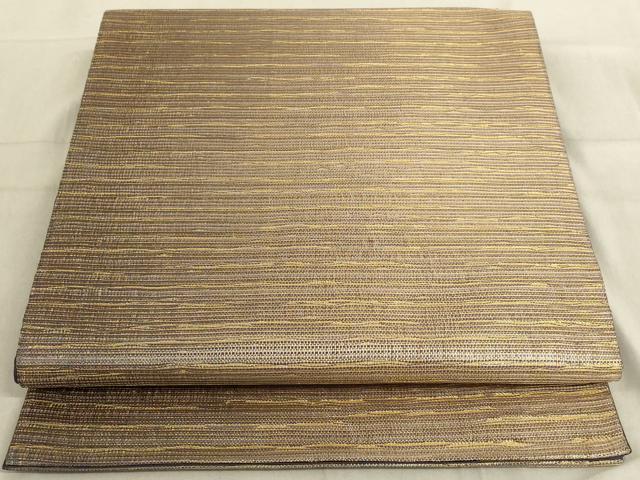 ■■■　サイズ　■■■ 長さ 432cm 幅 31cm程 ■■■　商品詳細　■■■ 【正絹】 詳細に関しましては、画像をご確認ください。 大変上質な逸品になります。 お安く出品致しますので、是非この機会にいかがでしょうか？ ■■■　注意事項　■■■ ■モニター発色の具合により色合いが異なる場合がございます。 ■寸法は多少の誤差が生じる場合がございますのでご了承ください。 ■縫込みの長さが左右非対称の場合は短い部分を記載しております。 左右非対称であってもご返品・お値引き等の保証は出来かねますので、ご了承の上ご購入をお願い致します。 ■シミ等のチェックには注意を払っておりますが、見落としがある場合もございますし、個人の見解も様々ですので神経質な方のご購入はお控えください。 ■箪笥に入っておりました着物や帯なので畳みシワや匂いがあるものもございます。 ■お休みは基本的に土日祝となりますが、その他臨時でお休みする場合がございますのでご了承ください。 ■商品の発送は平日のみの発送となります。 ■夜間と土曜、日曜日はお問い合わせの回答が遅れる場合がございます。 ■当店では、お直し、紋入れ、お手入れ等は承っておりません。 ■生地の状態（ヤケ、経年劣化等）によってはサイズ直しが出来ない場合がございます。 その点もどうかご了承のうえ、ご購入をお願いいたします。 ■弊社で取り扱う商品は一点ものにつき、時期や在庫状況に応じて金額が変更となる場合がございます。 ■検針は行っておりません。予めご了承いただきますようお願いいたします。 ■【洗える着物】と記載のある商品におきましては、商品お届け後に洗濯を行ってしまってからのご返品にはご対応しかねます。 念の為、専門店でのお手入れをお願いいたします。 ■着物のサイズ目安は下記を参考ください↓ ＜女性着物＞　お端折り次第で＋5cm　−1cmが着用可能サイズ 　例）身丈170cmの場合、身長160cm〜175cm ＜男性着物＞　身丈＋約25cm〜27cm程が適応身長 　例）身丈155cmの場合、身長180〜182cm