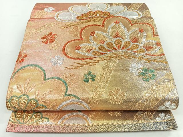 ■■■　サイズ　■■■ 長さ 440cm 幅 31.5cm程 ■■■　商品詳細　■■■ 【正絹・未使用】 詳細に関しましては、画像をご確認ください。 大変上質な逸品になります。 お安く出品致しますので、是非この機会にいかがでしょうか？ ※汚れ等に関しましては、着用時には見えない部分になるかと思いますのであまり気にならずお召になれるかと思います。 ■■■　注意事項　■■■ ■モニター発色の具合により色合いが異なる場合がございます。 ■寸法は多少の誤差が生じる場合がございますのでご了承ください。 ■縫込みの長さが左右非対称の場合は短い部分を記載しております。 左右非対称であってもご返品・お値引き等の保証は出来かねますので、ご了承の上ご購入をお願い致します。 ■シミ等のチェックには注意を払っておりますが、見落としがある場合もございますし、個人の見解も様々ですので神経質な方のご購入はお控えください。 ■箪笥に入っておりました着物や帯なので畳みシワや匂いがあるものもございます。 ■お休みは基本的に土日祝となりますが、その他臨時でお休みする場合がございますのでご了承ください。 ■商品の発送は平日のみの発送となります。 ■夜間と土曜、日曜日はお問い合わせの回答が遅れる場合がございます。 ■当店では、お直し、紋入れ、お手入れ等は承っておりません。 ■生地の状態（ヤケ、経年劣化等）によってはサイズ直しが出来ない場合がございます。 その点もどうかご了承のうえ、ご購入をお願いいたします。 ■弊社で取り扱う商品は一点ものにつき、時期や在庫状況に応じて金額が変更となる場合がございます。 ■検針は行っておりません。予めご了承いただきますようお願いいたします。 ■【洗える着物】と記載のある商品におきましては、商品お届け後に洗濯を行ってしまってからのご返品にはご対応しかねます。 念の為、専門店でのお手入れをお願いいたします。 ■写真に写っている物が全てになります。それ以外の付属品はございませんのでご了承ください。 ■状態に関する写真につきましては、掲載可能な写真枚数に限りがあるため、各箇所につき1枚参考画像を掲載しております。 ■着物のサイズ目安は下記を参考ください↓ ＜女性着物＞　お端折り次第で＋5cm　−1cmが着用可能サイズ 　例）身丈170cmの場合、身長160cm〜175cm ＜男性着物＞　身丈＋約25cm〜27cm程が適応身長 　例）身丈155cmの場合、身長180〜182cm