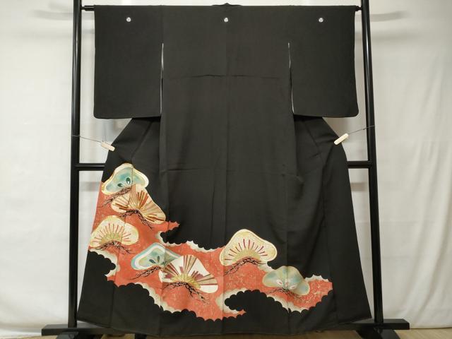 Kurotome - 平和屋着物■豪華黒留袖　松葉唐草文　暈し染め　金銀彩　正絹　逸品　CAAW0123ev