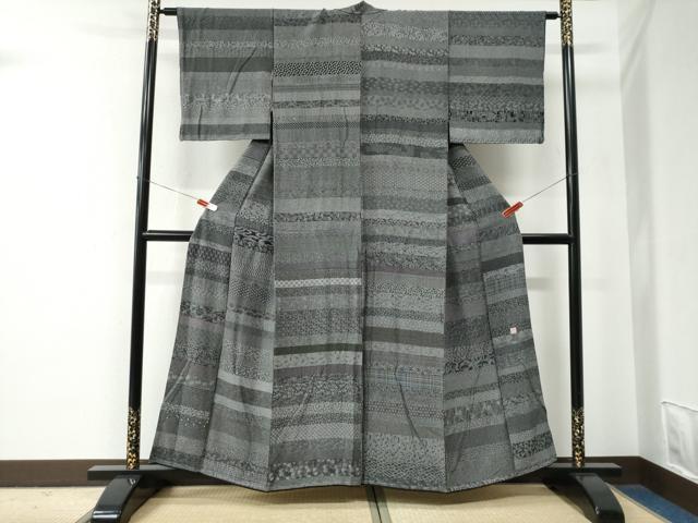 和服衬裙 - 平和屋着物●江戸小紋染工房　小林染芸　小林茂徳　江戸小紋　百柄　横段吉祥花唐草文　黒地　正絹　逸品　未使用　CABE2775yc