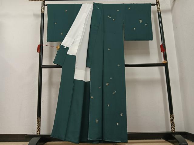 平和屋の平和屋着物●上質な小紋　刺繍　草花文　金糸　正絹　逸品　未使用　AABI8597ph｜アングル2