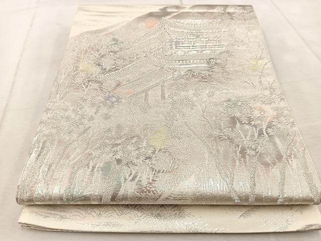 ■■■　サイズ　■■■ 長さ 428cm 幅 31cm程 ■■■　商品詳細　■■■ 【正絹・芯なし】 詳細に関しましては、画像をご確認ください。 大変上質な逸品になります。 お安く出品致しますので、是非この機会にいかがでしょうか？ ■■■　注意事項　■■■ ■モニター発色の具合により色合いが異なる場合がございます。 ■寸法は多少の誤差が生じる場合がございますのでご了承ください。 ■縫込みの長さが左右非対称の場合は短い部分を記載しております。 左右非対称であってもご返品・お値引き等の保証は出来かねますので、ご了承の上ご購入をお願い致します。 ■シミ等のチェックには注意を払っておりますが、見落としがある場合もございますし、個人の見解も様々ですので神経質な方のご購入はお控えください。 ■箪笥に入っておりました着物や帯なので畳みシワや匂いがあるものもございます。 ■お休みは基本的に土日祝となりますが、その他臨時でお休みする場合がございますのでご了承ください。 ■商品の発送は平日のみの発送となります。 ■夜間と土曜、日曜日はお問い合わせの回答が遅れる場合がございます。 ■当店では、お直し、紋入れ、お手入れ等は承っておりません。 ■生地の状態（ヤケ、経年劣化等）によってはサイズ直しが出来ない場合がございます。 その点もどうかご了承のうえ、ご購入をお願いいたします。 ■弊社で取り扱う商品は一点ものにつき、時期や在庫状況に応じて金額が変更となる場合がございます。 ■検針は行っておりません。予めご了承いただきますようお願いいたします。 ■【洗える着物】と記載のある商品におきましては、商品お届け後に洗濯を行ってしまってからのご返品にはご対応しかねます。 念の為、専門店でのお手入れをお願いいたします。 ■着物のサイズ目安は下記を参考ください↓ ＜女性着物＞　お端折り次第で＋5cm　−1cmが着用可能サイズ 　例）身丈170cmの場合、身長160cm〜175cm ＜男性着物＞　身丈＋約25cm〜27cm程が適応身長 　例）身丈155cmの場合、身長180〜182cm