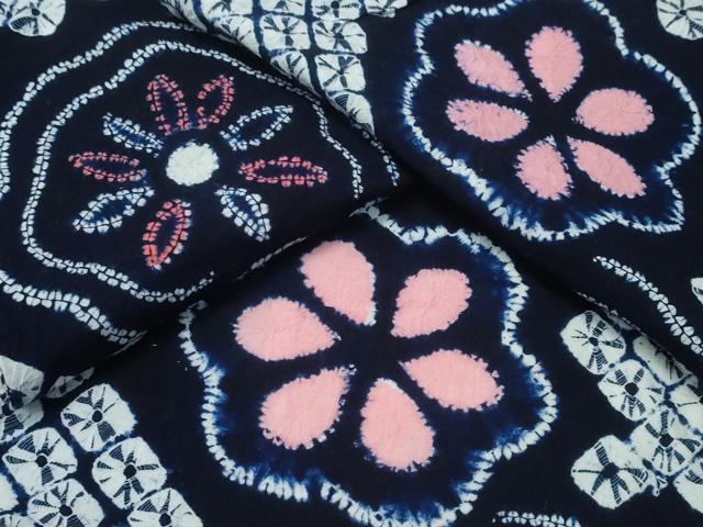 ■■■　サイズ　■■■ 身丈 150cm（肩から） 裄丈 63.5cm 袖丈 47cm　縫込み 2.5cm 袖幅 33.5cm 前幅 24.5cm 後幅 29.5cm 着物縫いこみ 内揚げ 0cm 裄 お袖側 約1.5cm　身頃側 約2.5...