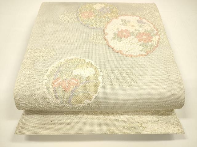 ■■■　サイズ　■■■ 長さ 428cm 幅 30.5cm程 ■■■　商品詳細　■■■ 【正絹】 状態は接写画像のように 手先・裏地に薄い汚れがございますが その他特に目立ったシミ汚れなどもなく大変良い状態です。 着用時には見えない部分になるかと思いますので あまり気にならずお召になれるかと思います。 大変上質な逸品になります。 お安く出品致しますので、是非この機会にいかがでしょうか？ ■■■　注意事項　■■■ ■モニター発色の具合により色合いが異なる場合がございます。 ■寸法は多少の誤差が生じる場合がございますのでご了承ください。 ■縫込みの長さが左右非対称の場合は短い部分を記載しております。 左右非対称であってもご返品・お値引き等の保証は出来かねますので、ご了承の上ご購入をお願い致します。 ■シミ等のチェックには注意を払っておりますが、見落としがある場合もございますし、個人の見解も様々ですので神経質な方のご購入はお控えください。 ■箪笥に入っておりました着物や帯なので畳みシワや匂いがあるものもございます。 ■お休みは基本的に土日祝となりますが、その他臨時でお休みする場合がございますのでご了承ください。 ■商品の発送は平日のみの発送となります。 ■夜間と土曜、日曜日はお問い合わせの回答が遅れる場合がございます。 ■当店では、お直し、紋入れ、お手入れ等は承っておりません。 ■生地の状態（ヤケ、経年劣化等）によってはサイズ直しが出来ない場合がございます。 その点もどうかご了承のうえ、ご購入をお願いいたします。 ■弊社で取り扱う商品は一点ものにつき、時期や在庫状況に応じて金額が変更となる場合がございます。 ■検針は行っておりません。予めご了承いただきますようお願いいたします。 ■【洗える着物】と記載のある商品におきましては、商品お届け後に洗濯を行ってしまってからのご返品にはご対応しかねます。 念の為、専門店でのお手入れをお願いいたします。 ■着物のサイズ目安は下記を参考ください↓ ＜女性着物＞　お端折り次第で＋5?　−10?が着用可能サイズ 　例）身丈170?の場合、身長160?〜175? ＜男性着物＞　身丈＋約25?〜27?程が適応身長 　例）身丈155?の場合、身長180〜182?