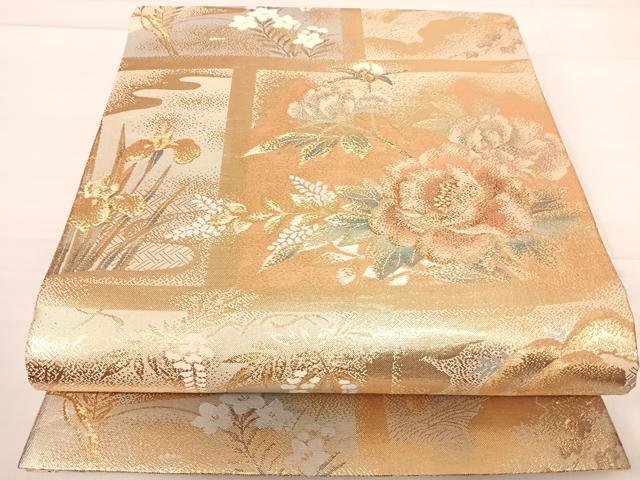 ■■■　サイズ　■■■ 長さ 424cm 幅 30.5cm程 ■■■　商品詳細　■■■ 【正絹】 詳細に関しましては、画像をご確認ください。 大変上質な逸品になります。 お安く出品致しますので、是非この機会にいかがでしょうか？ ■■■　注意事項　■■■ ■モニター発色の具合により色合いが異なる場合がございます。 ■寸法は多少の誤差が生じる場合がございますのでご了承ください。 ■縫込みの長さが左右非対称の場合は短い部分を記載しております。 左右非対称であってもご返品・お値引き等の保証は出来かねますので、ご了承の上ご購入をお願い致します。 ■シミ等のチェックには注意を払っておりますが、見落としがある場合もございますし、個人の見解も様々ですので神経質な方のご購入はお控えください。 ■箪笥に入っておりました着物や帯なので畳みシワや匂いがあるものもございます。 ■お休みは基本的に土日祝となりますが、その他臨時でお休みする場合がございますのでご了承ください。 ■商品の発送は平日のみの発送となります。 ■夜間と土曜、日曜日はお問い合わせの回答が遅れる場合がございます。 ■当店では、お直し、紋入れ、お手入れ等は承っておりません。 ■生地の状態（ヤケ、経年劣化等）によってはサイズ直しが出来ない場合がございます。 その点もどうかご了承のうえ、ご購入をお願いいたします。 ■弊社で取り扱う商品は一点ものにつき、時期や在庫状況に応じて金額が変更となる場合がございます。 ■検針は行っておりません。予めご了承いただきますようお願いいたします。 ■【洗える着物】と記載のある商品におきましては、商品お届け後に洗濯を行ってしまってからのご返品にはご対応しかねます。 念の為、専門店でのお手入れをお願いいたします。 ■着物のサイズ目安は下記を参考ください↓ ＜女性着物＞　お端折り次第で＋5cm　−1cmが着用可能サイズ 　例）身丈170cmの場合、身長160cm〜175cm ＜男性着物＞　身丈＋約25cm〜27cm程が適応身長 　例）身丈155cmの場合、身長180〜182cm