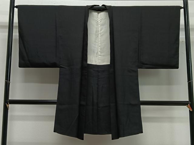 Full-Length Under-Kimono - 平和屋着物∞男性　長羽織　紬地　黒紋付　正絹　逸品　CABC3178ua