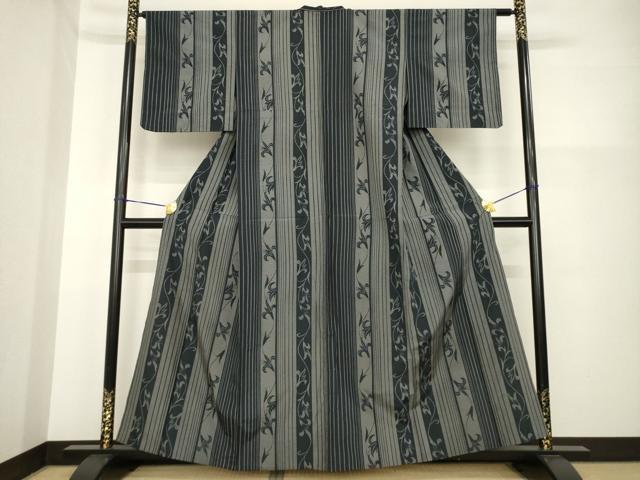 平和屋の平和屋着物▽上質な紬 単衣 花蔦草間道 黒地 正絹 逸品 AABG7229ck｜アングル2