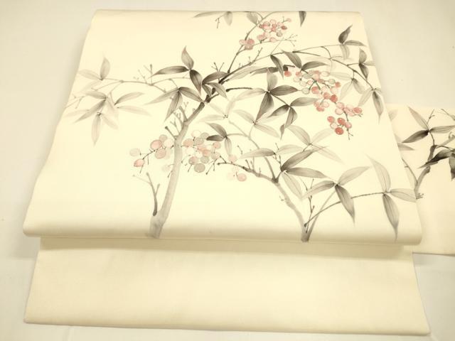 正絹 名古屋帯 両面 東京紅型風 花ぼかし 南天 極上 逸品 未使用品 正絹 名古屋帯 両面 東京紅型風 花ぼかし 南天 極上 逸品 未