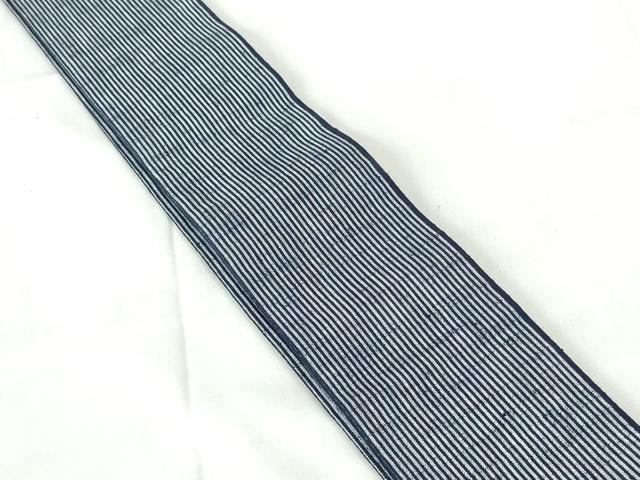 ■■■　サイズ　■■■ 長さ 408cm 幅 8.5cm程 ■■■　商品詳細　■■■ 【交織】 詳細に関しましては、画像をご確認ください。 お安く出品致しますので、是非この機会にいかがでしょうか？ ■■■　注意事項　■■■ ■モニター発色の具合により色合いが異なる場合がございます。 ■寸法は多少の誤差が生じる場合がございますのでご了承ください。 ■縫込みの長さが左右非対称の場合は短い部分を記載しております。 左右非対称であってもご返品・お値引き等の保証は出来かねますので、ご了承の上ご購入をお願い致します。 ■シミ等のチェックには注意を払っておりますが、見落としがある場合もございますし、個人の見解も様々ですので神経質な方のご購入はお控えください。 ■箪笥に入っておりました着物や帯なので畳みシワや匂いがあるものもございます。 ■お休みは基本的に土日祝となりますが、その他臨時でお休みする場合がございますのでご了承ください。 ■商品の発送は平日のみの発送となります。 ■夜間と土曜、日曜日はお問い合わせの回答が遅れる場合がございます。 ■当店では、お直し、紋入れ、お手入れ等は承っておりません。 ■生地の状態（ヤケ、経年劣化等）によってはサイズ直しが出来ない場合がございます。 その点もどうかご了承のうえ、ご購入をお願いいたします。 ■弊社で取り扱う商品は一点ものにつき、時期や在庫状況に応じて金額が変更となる場合がございます。 ■検針は行っておりません。予めご了承いただきますようお願いいたします。 ■【洗える着物】と記載のある商品におきましては、商品お届け後に洗濯を行ってしまってからのご返品にはご対応しかねます。 念の為、専門店でのお手入れをお願いいたします。 ■着物のサイズ目安は下記を参考ください↓ ＜女性着物＞　お端折り次第で＋5cm　−1cmが着用可能サイズ 　例）身丈170cmの場合、身長160cm〜175cm ＜男性着物＞　身丈＋約25cm〜27cm程が適応身長 　例）身丈155cmの場合、身長180〜182cm