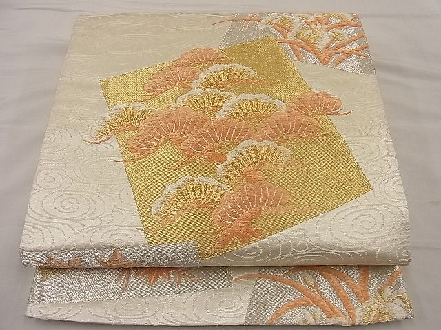 平和屋着物■六通柄袋帯　唐織　色紙重ね楓松花文　金銀糸　逸品　n-ip0426