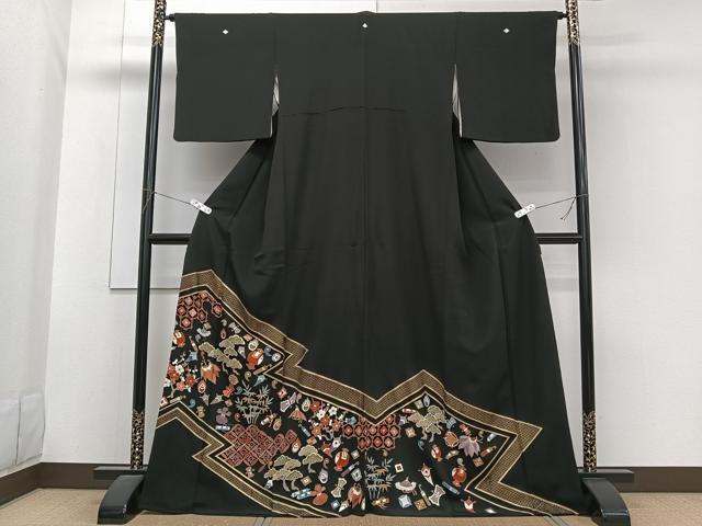 平和屋着物■豪華黒留袖　駒刺繍　宝尽くし文　金彩　正絹　逸品　CABG7056xi