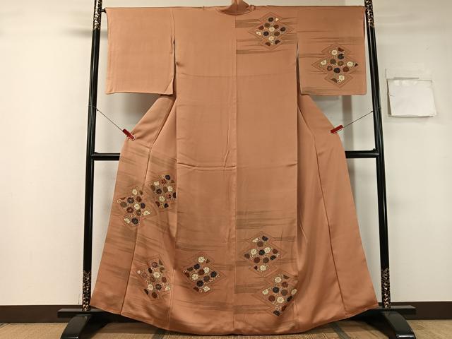 平和屋着物●訪問着　駒刺繍　松皮菱花唐草文　金彩　正絹　逸品　CAAZ9997vp