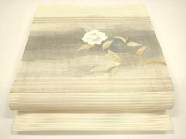 ■■■　サイズ　■■■ 長さ 366.5cm 幅 30cm程 ■■■　商品詳細　■■■ 【正絹】 状態は締めてはおりますが 特に目立ったシミ汚れなどもなく大変良い状態です。 大変上質な逸品になります。 お安く出品致しますので、是非この機会にいかがでしょうか？ ※若干着用シワがございます。 ■■■　注意事項　■■■ ■モニター発色の具合により色合いが異なる場合がございます。 ■寸法は多少の誤差が生じる場合がございますのでご了承ください。 ■縫込みの長さが左右非対称の場合は短い部分を記載しております。 左右非対称であってもご返品・お値引き等の保証は出来かねますので、ご了承の上ご購入をお願い致します。 ■シミ等のチェックには注意を払っておりますが、見落としがある場合もございますし、個人の見解も様々ですので神経質な方のご購入はお控えください。 ■箪笥に入っておりました着物や帯なので畳みシワや匂いがあるものもございます。 ■お休みは基本的に土日祝となりますが、その他臨時でお休みする場合がございますのでご了承ください。 ■商品の発送は平日のみの発送となります。 ■夜間と土曜、日曜日はお問い合わせの回答が遅れる場合がございます。 ■当店では、お直し、紋入れ、お手入れ等は承っておりません。 ■生地の状態（ヤケ、経年劣化等）によってはサイズ直しが出来ない場合がございます。 その点もどうかご了承のうえ、ご購入をお願いいたします。 ■弊社で取り扱う商品は一点ものにつき、時期や在庫状況に応じて金額が変更となる場合がございます。 ■検針は行っておりません。予めご了承いただきますようお願いいたします。 ■【洗える着物】と記載のある商品におきましては、商品お届け後に洗濯を行ってしまってからのご返品にはご対応しかねます。 念の為、専門店でのお手入れをお願いいたします。 ■着物のサイズ目安は下記を参考ください↓ ＜女性着物＞　お端折り次第で＋5?　−10?が着用可能サイズ 　例）身丈170?の場合、身長160?〜175? ＜男性着物＞　身丈＋約25?〜27?程が適応身長 　例）身丈155?の場合、身長180〜182?