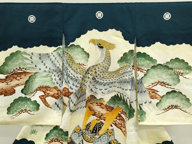 ■■■　サイズ　■■■ 【着物】 身丈 97cm（肩から） 裄丈 47.5cm 袖丈 55.5cm ■■■　商品詳細　■■■ 産着【表地：正絹・胴裏：化繊・五つ紋】の状態は接写画像のように両袖前・紐・左胸・衿に薄い汚れがございますが その他特に目立ったシミ汚れなどもなく大変良い状態です。 大変上質な逸品になります。 お安く出品致しますので、是非この機会にいかがでしょうか？ ※長襦袢はついておりません。 ※紐は祝着から外れております。 ■■■　注意事項　■■■ ■モニター発色の具合により色合いが異なる場合がございます。 ■寸法は多少の誤差が生じる場合がございますのでご了承ください。 ■縫込みの長さが左右非対称の場合は短い部分を記載しております。 左右非対称であってもご返品・お値引き等の保証は出来かねますので、ご了承の上ご購入をお願い致します。 ■シミ等のチェックには注意を払っておりますが、見落としがある場合もございますし、個人の見解も様々ですので神経質な方のご購入はお控えください。 ■箪笥に入っておりました着物や帯なので畳みシワや匂いがあるものもございます。 ■お休みは基本的に土日祝となりますが、その他臨時でお休みする場合がございますのでご了承ください。 ■商品の発送は平日のみの発送となります。 ■夜間と土曜、日曜日はお問い合わせの回答が遅れる場合がございます。 ■当店では、お直し、紋入れ、お手入れ等は承っておりません。 ■生地の状態（ヤケ、経年劣化等）によってはサイズ直しが出来ない場合がございます。 その点もどうかご了承のうえ、ご購入をお願いいたします。 ■弊社で取り扱う商品は一点ものにつき、時期や在庫状況に応じて金額が変更となる場合がございます。 ■検針は行っておりません。予めご了承いただきますようお願いいたします。 ■【洗える着物】と記載のある商品におきましては、商品お届け後に洗濯を行ってしまってからのご返品にはご対応しかねます。 念の為、専門店でのお手入れをお願いいたします。 ■着物のサイズ目安は下記を参考ください↓ ＜女性着物＞　お端折り次第で＋5cm　−1cmが着用可能サイズ 　例）身丈170cmの場合、身長160cm〜175cm ＜男性着物＞　身丈＋約25cm〜27cm程が適応身長 　例）身丈155cmの場合、身長180〜182cm