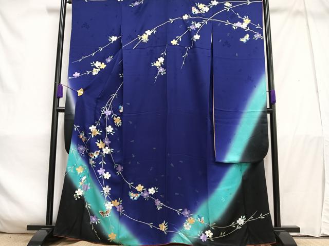 平和屋着物■豪華振袖 花蝶文 暈し染め 金銀彩 正絹 逸品 AABC7656oa