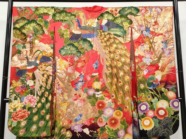 平和屋の平和屋本店●極上 中国三大刺繍相良刺繍 総刺繍 駒刺繍 色打掛 お引きずり 和装 婚礼 結婚式 花嫁 神社挙式 暈し染 金銀彩 逸品 CYAA4986s6｜アングル3
