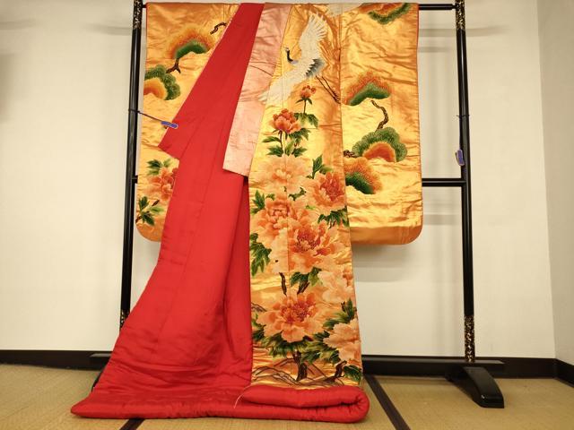 平和屋の平和屋本店●中国三大刺繍　相良刺繍 手刺繍　色打掛　和装　婚礼　結婚式　花嫁 神社挙式 駒刺繍 松竹梅飛鶴文 鴛鴦 金糸 逸品 AABK8330fw｜アングル2
