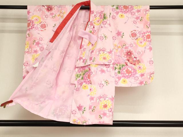 平和屋着物[]七五三　女の子　3歳　祝着　三つ身　長襦袢(単衣)・被布・小物セット　花手毬文　暈し染め　金彩　未使用　AABB5791ja