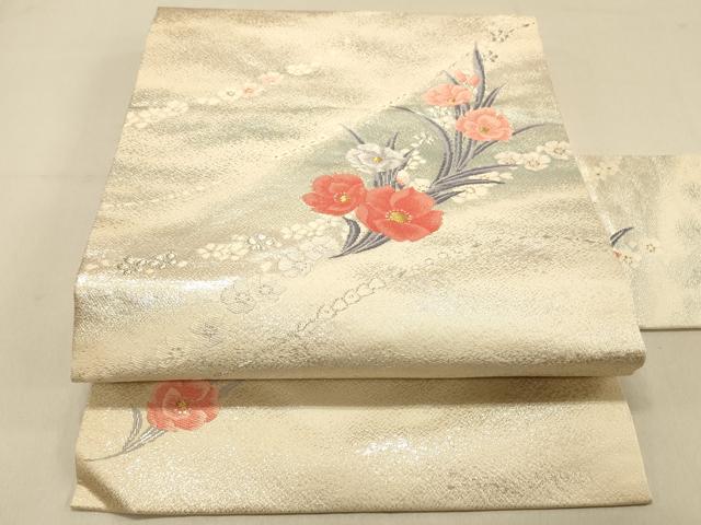 ■■■　サイズ　■■■ 長さ 356cm 幅 30cm程 ■■■　商品詳細　■■■ 【正絹】 詳細に関しましては、画像をご確認ください。 大変上質な逸品になります。 お安く出品致しますので、是非この機会にいかがでしょうか？ ■■■　注意事項　■■■ ■モニター発色の具合により色合いが異なる場合がございます。 ■寸法は多少の誤差が生じる場合がございますのでご了承ください。 ■縫込みの長さが左右非対称の場合は短い部分を記載しております。 左右非対称であってもご返品・お値引き等の保証は出来かねますので、ご了承の上ご購入をお願い致します。 ■シミ等のチェックには注意を払っておりますが、見落としがある場合もございますし、個人の見解も様々ですので神経質な方のご購入はお控えください。 ■箪笥に入っておりました着物や帯なので畳みシワや匂いがあるものもございます。 ■お休みは基本的に土日祝となりますが、その他臨時でお休みする場合がございますのでご了承ください。 ■商品の発送は平日のみの発送となります。 ■夜間と土曜、日曜日はお問い合わせの回答が遅れる場合がございます。 ■当店では、お直し、紋入れ、お手入れ等は承っておりません。 ■生地の状態（ヤケ、経年劣化等）によってはサイズ直しが出来ない場合がございます。 その点もどうかご了承のうえ、ご購入をお願いいたします。 ■弊社で取り扱う商品は一点ものにつき、時期や在庫状況に応じて金額が変更となる場合がございます。 ■検針は行っておりません。予めご了承いただきますようお願いいたします。 ■【洗える着物】と記載のある商品におきましては、商品お届け後に洗濯を行ってしまってからのご返品にはご対応しかねます。 念の為、専門店でのお手入れをお願いいたします。 ■着物のサイズ目安は下記を参考ください↓ ＜女性着物＞　お端折り次第で＋5cm　−1cmが着用可能サイズ 　例）身丈170cmの場合、身長160cm〜175cm ＜男性着物＞　身丈＋約25cm〜27cm程が適応身長 　例）身丈155cmの場合、身長180〜182cm