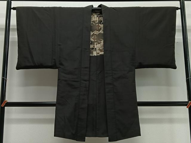 平和屋着物∞男性　長羽織　お召地　黒地　羽裏：風景文　正絹　逸品　CABD4430ua