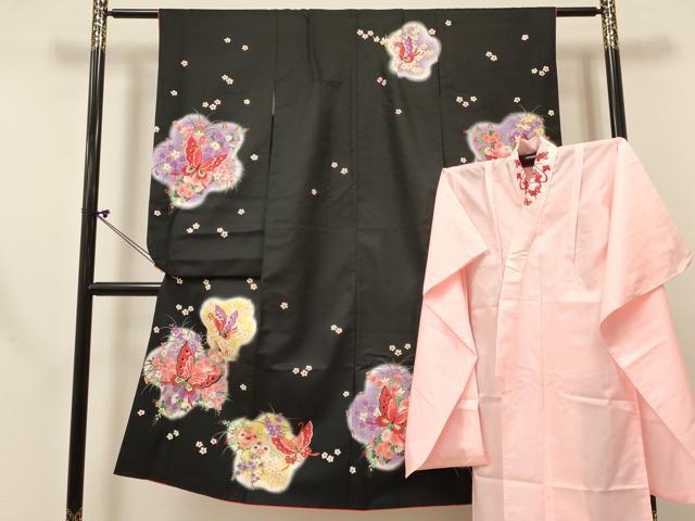 和服（女童） - 平和屋着物[]七五三　女の子　7歳　祝着　四つ身　襦袢(単衣・半衿刺繍)セット　花蝶文　暈し染め　黒地　金彩　DABC5150ma