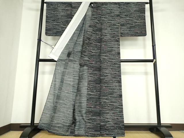平和屋の平和屋着物＊夏物 小紋 絽 流水文 黒地 洗える着物 DABA4496az｜アングル3