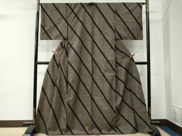 平和屋着物●本場大島紬　7マルキ　斜線文　正絹　逸品　CABC7116yc