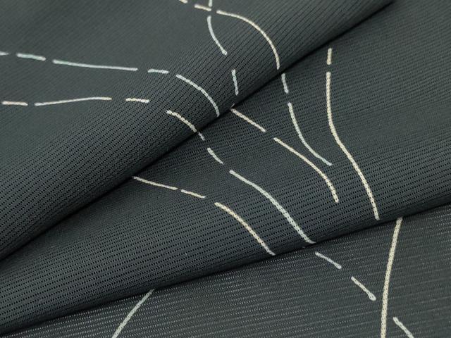 ■■■　サイズ　■■■ 身丈 146cm（肩から） 裄丈 61cm 袖丈 44.5cm　縫込み 5cm 袖幅 30.5cm 前幅 27cm 後幅 31cm 着物縫いこみ 内揚げ 9cm 裄 お袖側 約2cm　身頃側 約1.5cm ■■■　商...