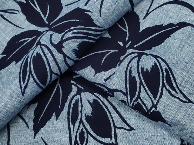 ■■■　サイズ　■■■ 身丈 157.5cm（肩から） 裄丈 65cm 袖丈 49cm　縫込み 5cm 袖幅 32.5cm 前幅 24cm 後幅 30cm 着物縫いこみ 内揚げ 0cm 裄 お袖側 約2cm　身頃側 約2cm ■■■　商品詳細　■■■ 【綿・未使用】 状態は特に目立ったシミ汚れなどもなく大変良い状態です。 大変上質な逸品になります。 お安く出品致しますので、是非この機会にいかがでしょうか？ ■■■　注意事項　■■■ ■モニター発色の具合により色合いが異なる場合がございます。 ■寸法は多少の誤差が生じる場合がございますのでご了承ください。 ■縫込みの長さが左右非対称の場合は短い部分を記載しております。 左右非対称であってもご返品・お値引き等の保証は出来かねますので、ご了承の上ご購入をお願い致します。 ■シミ等のチェックには注意を払っておりますが、見落としがある場合もございますし、個人の見解も様々ですので神経質な方のご購入はお控えください。 ■箪笥に入っておりました着物や帯なので畳みシワや匂いがあるものもございます。 ■お休みは基本的に土日祝となりますが、その他臨時でお休みする場合がございますのでご了承ください。 ■商品の発送は平日のみの発送となります。 ■夜間と土曜、日曜日はお問い合わせの回答が遅れる場合がございます。 ■当店では、お直し、紋入れ、お手入れ等は承っておりません。 ■生地の状態（ヤケ、経年劣化等）によってはサイズ直しが出来ない場合がございます。 その点もどうかご了承のうえ、ご購入をお願いいたします。 ■弊社で取り扱う商品は一点ものにつき、時期や在庫状況に応じて金額が変更となる場合がございます。 ■検針は行っておりません。予めご了承いただきますようお願いいたします。 ■【洗える着物】と記載のある商品におきましては、商品お届け後に洗濯を行ってしまってからのご返品にはご対応しかねます。 念の為、専門店でのお手入れをお願いいたします。 ■着物のサイズ目安は下記を参考ください↓ ＜女性着物＞　お端折り次第で＋5cm　−1cmが着用可能サイズ 　例）身丈170cmの場合、身長160cm〜175cm ＜男性着物＞　身丈＋約25cm〜27cm程が適応身長 　例）身丈155cmの場合、身長180〜182cm