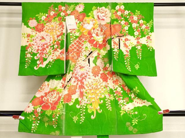■■■　サイズ　■■■ 【着物】 身丈 95.5cm（肩から） 裄丈 47cm 袖丈 55cm ■■■　商品詳細　■■■ 産着【正絹・未使用】の状態は接写画像のように表地所々にヤケ・汚れ、裏地に汚れがございます。 長襦袢【化繊】の状態は接写画像のように後身頃に汚れがございますがその他特に目立ったシミ汚れなどもなく大変良い状態です。 大変上質な逸品になります。 お安く出品致しますので、是非この機会にいかがでしょうか？ ※長襦袢は着物とセットになっております。 ■■■　注意事項　■■■ ■モニター発色の具合により色合いが異なる場合がございます。 ■寸法は多少の誤差が生じる場合がございますのでご了承ください。 ■縫込みの長さが左右非対称の場合は短い部分を記載しております。 左右非対称であってもご返品・お値引き等の保証は出来かねますので、ご了承の上ご購入をお願い致します。 ■シミ等のチェックには注意を払っておりますが、見落としがある場合もございますし、個人の見解も様々ですので神経質な方のご購入はお控えください。 ■箪笥に入っておりました着物や帯なので畳みシワや匂いがあるものもございます。 ■お休みは基本的に土日祝となりますが、その他臨時でお休みする場合がございますのでご了承ください。 ■商品の発送は平日のみの発送となります。 ■夜間と土曜、日曜日はお問い合わせの回答が遅れる場合がございます。 ■当店では、お直し、紋入れ、お手入れ等は承っておりません。 ■生地の状態（ヤケ、経年劣化等）によってはサイズ直しが出来ない場合がございます。 その点もどうかご了承のうえ、ご購入をお願いいたします。 ■弊社で取り扱う商品は一点ものにつき、時期や在庫状況に応じて金額が変更となる場合がございます。 ■検針は行っておりません。予めご了承いただきますようお願いいたします。 ■【洗える着物】と記載のある商品におきましては、商品お届け後に洗濯を行ってしまってからのご返品にはご対応しかねます。 念の為、専門店でのお手入れをお願いいたします。 ■写真に写っている物が全てになります。それ以外の付属品はございませんのでご了承ください。 ■状態に関する写真につきましては、掲載可能な写真枚数に限りがあるため、各箇所につき1枚参考画像を掲載しております。 ■着物のサイズ目安は下記を参考ください↓ ＜女性着物＞　お端折り次第で＋5cm　−1cmが着用可能サイズ 　例）身丈170cmの場合、身長160cm〜175cm ＜男性着物＞　身丈＋約25cm〜27cm程が適応身長 　例）身丈155cmの場合、身長180〜182cm