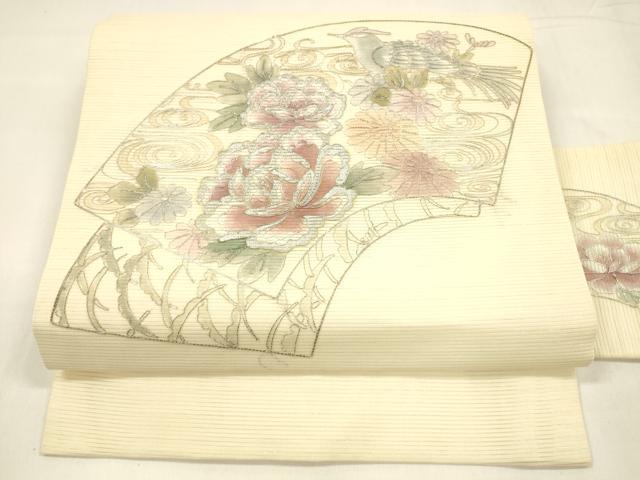 ■■■　サイズ　■■■ 長さ 367cm 幅 30cm程 ■■■　商品詳細　■■■ 【正絹】 状態は接写画像のように 太鼓に薄い汚れがございますが その他特に目立ったシミ汚れなどもなく大変良い状態です。 大変上質な逸品になります。 お安く出品致しますので、是非この機会にいかがでしょうか？ ■■■　注意事項　■■■ ■モニター発色の具合により色合いが異なる場合がございます。 ■寸法は多少の誤差が生じる場合がございますのでご了承ください。 ■縫込みの長さが左右非対称の場合は短い部分を記載しております。 左右非対称であってもご返品・お値引き等の保証は出来かねますので、ご了承の上ご購入をお願い致します。 ■シミ等のチェックには注意を払っておりますが、見落としがある場合もございますし、個人の見解も様々ですので神経質な方のご購入はお控えください。 ■箪笥に入っておりました着物や帯なので畳みシワや匂いがあるものもございます。 ■お休みは基本的に土日祝となりますが、その他臨時でお休みする場合がございますのでご了承ください。 ■商品の発送は平日のみの発送となります。 ■夜間と土曜、日曜日はお問い合わせの回答が遅れる場合がございます。 ■当店では、お直し、紋入れ、お手入れ等は承っておりません。 ■生地の状態（ヤケ、経年劣化等）によってはサイズ直しが出来ない場合がございます。 その点もどうかご了承のうえ、ご購入をお願いいたします。 ■弊社で取り扱う商品は一点ものにつき、時期や在庫状況に応じて金額が変更となる場合がございます。 ■検針は行っておりません。予めご了承いただきますようお願いいたします。 ■【洗える着物】と記載のある商品におきましては、商品お届け後に洗濯を行ってしまってからのご返品にはご対応しかねます。 念の為、専門店でのお手入れをお願いいたします。 ■着物のサイズ目安は下記を参考ください↓ ＜女性着物＞　お端折り次第で＋5cm　−1cmが着用可能サイズ 　例）身丈170cmの場合、身長160cm〜175cm ＜男性着物＞　身丈＋約25cm〜27cm程が適応身長 　例）身丈155cmの場合、身長180〜182cm