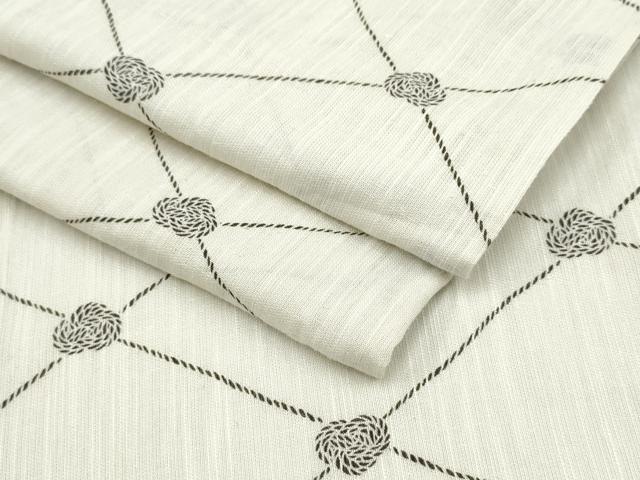 ■■■　サイズ　■■■ 身丈 159cm（肩から） 裄丈 65cm 袖丈 46.5cm　縫込み 2cm 袖幅 33.5cm 前幅 23.5cm 後幅 27.5cm 着物縫いこみ 内揚げ 0cm 裄 お袖側 約2cm　身頃側 約2cm ■■■　商品詳細　■■■ 【綿麻】 状態は特に目立ったシミ汚れなどもなく大変良い状態です。 大変上質な逸品になります。 お安く出品致しますので、是非この機会にいかがでしょうか？ ■■■　注意事項　■■■ ■モニター発色の具合により色合いが異なる場合がございます。 ■寸法は多少の誤差が生じる場合がございますのでご了承ください。 ■縫込みの長さが左右非対称の場合は短い部分を記載しております。 左右非対称であってもご返品・お値引き等の保証は出来かねますので、ご了承の上ご購入をお願い致します。 ■シミ等のチェックには注意を払っておりますが、見落としがある場合もございますし、個人の見解も様々ですので神経質な方のご購入はお控えください。 ■箪笥に入っておりました着物や帯なので畳みシワや匂いがあるものもございます。 ■お休みは基本的に土日祝となりますが、その他臨時でお休みする場合がございますのでご了承ください。 ■商品の発送は平日のみの発送となります。 ■夜間と土曜、日曜日はお問い合わせの回答が遅れる場合がございます。 ■当店では、お直し、紋入れ、お手入れ等は承っておりません。 ■生地の状態（ヤケ、経年劣化等）によってはサイズ直しが出来ない場合がございます。 その点もどうかご了承のうえ、ご購入をお願いいたします。 ■弊社で取り扱う商品は一点ものにつき、時期や在庫状況に応じて金額が変更となる場合がございます。 ■検針は行っておりません。予めご了承いただきますようお願いいたします。 ■【洗える着物】と記載のある商品におきましては、商品お届け後に洗濯を行ってしまってからのご返品にはご対応しかねます。 念の為、専門店でのお手入れをお願いいたします。 ■着物のサイズ目安は下記を参考ください↓ ＜女性着物＞　お端折り次第で＋5cm　−1cmが着用可能サイズ 　例）身丈170cmの場合、身長160cm〜175cm ＜男性着物＞　身丈＋約25cm〜27cm程が適応身長 　例）身丈155cmの場合、身長180〜182cm