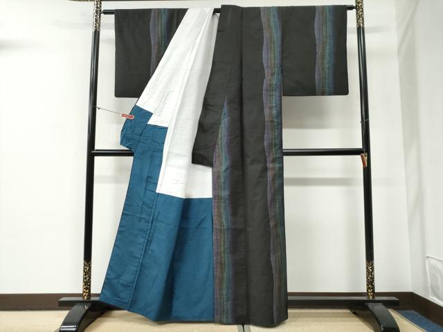 平和屋の平和屋着物●本場大島紬　9マルキ　泥染め　よろけ縞　花唐草文　くぼた謹製　証紙付き　正絹　逸品　CABG0469yc｜アングル3