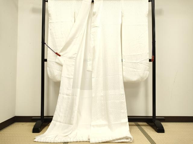 平和屋の平和屋本店●掛下・帯セット　打掛　和装　婚礼　花嫁　結婚式　神社挙式　紗綾形地紋　胴抜き仕立て　逸品　DABG3564du｜アングル3