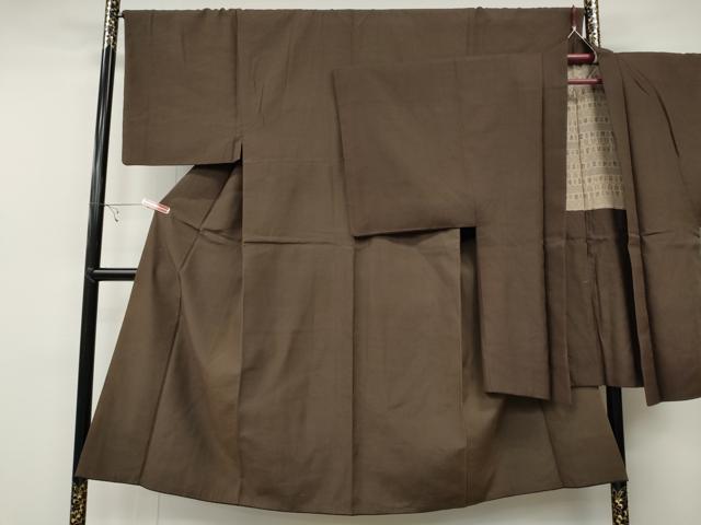平和屋着物●男性　紬　羽織セット　着物：銀煤竹色　羽織：憲法色　正絹　逸品　CABB6089ut