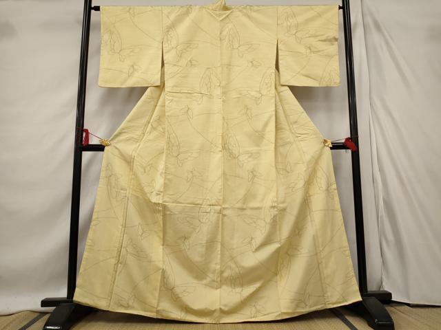 Rakuten - 平和屋着物■上質な紬　舞蝶文　正絹　逸品　AABE1432st