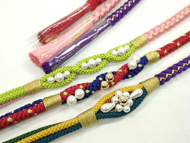 ■■■　商品詳細　■■■ 【正絹・未使用】 ※こちらのお品はまとめての出品となりますので、 汚れ・サイズ等の詳細は記載しておりません。 ご理解の上でのご入札をお願い致します。 大変上質な逸品になります。 お安く出品致しますので、是非この機会にいかがでしょうか？ ■■■　注意事項　■■■ ■モニター発色の具合により色合いが異なる場合がございます。 ■寸法は多少の誤差が生じる場合がございますのでご了承ください。 ■縫込みの長さが左右非対称の場合は短い部分を記載しております。 左右非対称であってもご返品・お値引き等の保証は出来かねますので、ご了承の上ご購入をお願い致します。 ■シミ等のチェックには注意を払っておりますが、見落としがある場合もございますし、個人の見解も様々ですので神経質な方のご購入はお控えください。 ■箪笥に入っておりました着物や帯なので畳みシワや匂いがあるものもございます。 ■お休みは基本的に土日祝となりますが、その他臨時でお休みする場合がございますのでご了承ください。 ■商品の発送は平日のみの発送となります。 ■夜間と土曜、日曜日はお問い合わせの回答が遅れる場合がございます。 ■当店では、お直し、紋入れ、お手入れ等は承っておりません。 ■生地の状態（ヤケ、経年劣化等）によってはサイズ直しが出来ない場合がございます。 その点もどうかご了承のうえ、ご購入をお願いいたします。 ■弊社で取り扱う商品は一点ものにつき、時期や在庫状況に応じて金額が変更となる場合がございます。 ■検針は行っておりません。予めご了承いただきますようお願いいたします。 ■【洗える着物】と記載のある商品におきましては、商品お届け後に洗濯を行ってしまってからのご返品にはご対応しかねます。 念の為、専門店でのお手入れをお願いいたします。 ■写真に写っている物が全てになります。それ以外の付属品はございませんのでご了承ください。 ■状態に関する写真につきましては、掲載可能な写真枚数に限りがあるため、各箇所につき1枚参考画像を掲載しております。 ■着物のサイズ目安は下記を参考ください↓ ＜女性着物＞　お端折り次第で＋5cm　－1cmが着用可能サイズ 　例）身丈170cmの場合、身長160cm～175cm ＜男性着物＞　身丈＋約25cm～27cm程が適応身長 　例）身丈155cmの場合、身長180～182cm