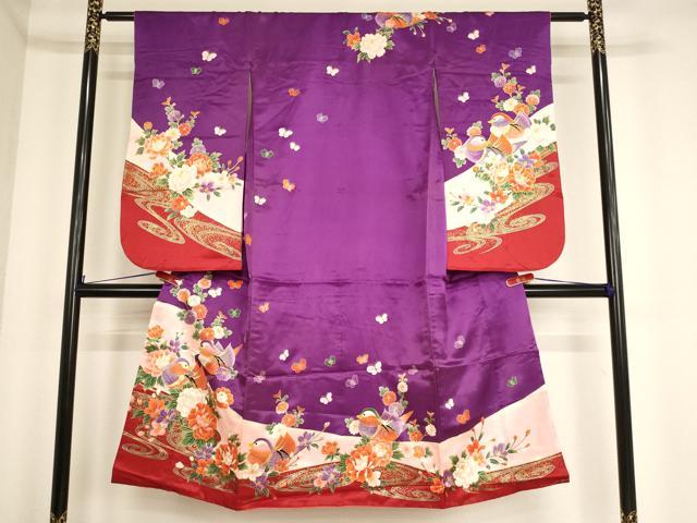 ■■■　サイズ　■■■ 【祝着】 身丈 132.5cm（肩から） 裄丈 57cm（肩上げ　0cm） 袖丈 74cm　縫込み 2.5cm 袖幅 31.5cm 前幅 18cm 後幅 25.5cm 着物縫いこみ 内揚げ 0cm （腰上げ　0cm） 裄 お袖側 約1cm　身頃側 約0cm ■■■　商品詳細　■■■ 着物【化繊】の状態は接写画像のように左袖後に汚れがございますが その他特に目立ったシミ汚れなどもなく大変良い状態です。 お安く出品致しますので、是非この機会にいかがでしょうか？ ■■■　注意事項　■■■ ■モニター発色の具合により色合いが異なる場合がございます。 ■寸法は多少の誤差が生じる場合がございますのでご了承ください。 ■縫込みの長さが左右非対称の場合は短い部分を記載しております。 左右非対称であってもご返品・お値引き等の保証は出来かねますので、ご了承の上ご購入をお願い致します。 ■シミ等のチェックには注意を払っておりますが、見落としがある場合もございますし、個人の見解も様々ですので神経質な方のご購入はお控えください。 ■箪笥に入っておりました着物や帯なので畳みシワや匂いがあるものもございます。 ■お休みは基本的に土日祝となりますが、その他臨時でお休みする場合がございますのでご了承ください。 ■商品の発送は平日のみの発送となります。 ■夜間と土曜、日曜日はお問い合わせの回答が遅れる場合がございます。 ■当店では、お直し、紋入れ、お手入れ等は承っておりません。 ■生地の状態（ヤケ、経年劣化等）によってはサイズ直しが出来ない場合がございます。 その点もどうかご了承のうえ、ご購入をお願いいたします。 ■弊社で取り扱う商品は一点ものにつき、時期や在庫状況に応じて金額が変更となる場合がございます。 ■検針は行っておりません。予めご了承いただきますようお願いいたします。 ■【洗える着物】と記載のある商品におきましては、商品お届け後に洗濯を行ってしまってからのご返品にはご対応しかねます。 念の為、専門店でのお手入れをお願いいたします。 ■着物のサイズ目安は下記を参考ください↓ ＜女性着物＞　お端折り次第で＋5cm　−1cmが着用可能サイズ 　例）身丈170cmの場合、身長160cm〜175cm ＜男性着物＞　身丈＋約25cm〜27cm程が適応身長 　例）身丈155cmの場合、身長180〜182cm